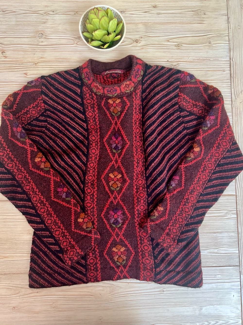 Caamaño 100% Alpaca Floral Sweater Medium Peruvian Artisan Knit